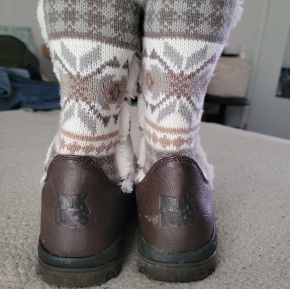 Muk Luks | Massak Snow Boots | Size 9 | EUC! - Picture 2 of 8
